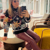 Camisola em Malha Preta com Flores Damares | CECILIA PRADO