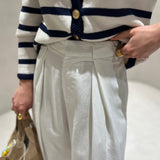 Calça pantalona branca com pregas