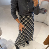 Polo em Malha Cinza com Gola Amarela | VIOLETA