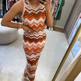 Saia Cassy em malha zig zag rosa e laranja