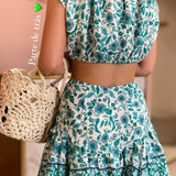 Vestido curto com costas abertas