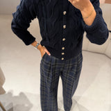 Cardigan Azul Marinho em Malha de Lã com Botões Dourados | Liu Jo