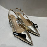Sapato de salto Love Moschino com laço