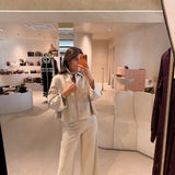 Set de Calça e Jaqueta em Bege | Liviana Conti