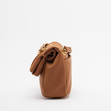 Mala de Ombro Envelope Medium Camel | Love Moschino