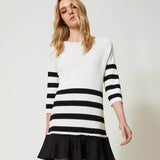 Vestido curto Twinset de malha às ricas com folho