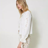 Abrigo corto Twinset blanco con bordado floral