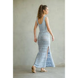 Vestido longo Cecilia Prado em malha tricotada azul com aberturas