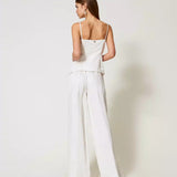 Conjunto branco TWINSET de calça e blazer em cetim