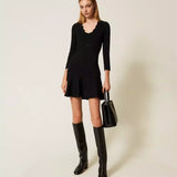 Vestido Curto Malha Fria com Detalhes Ondulados | TWINSET