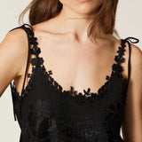 Blusa Preta em Musselina com Renda Floral | Twinset