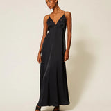 Vestido Longo Preto em Envers Satin com Bordado | TWINSET