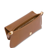 Mala de ombro Love Moschino camel com logo metálico