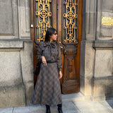 Conjunto Blusa e Saia Mabi aos Quadrados Castanho | VIOLETA STORE