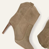 Botas de Salto Alto em Camurça Bege Caitlin | ba&sh