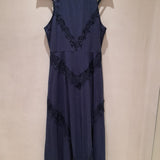 Vestido Midi Azul-marinho com Detalhes em Renda | Violeta Store