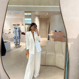 Blazer TWINSET em cetim branco com textura