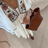 Vestido em algodão branco com bordados