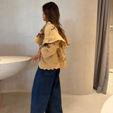 PRÉ ORDER Trench Coat Curto em Sarja Bege com Bordado Floral | FARM RIO