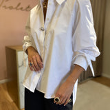 Camisa de Algodão Branca com Botão Joia e Laço na Manga | Liu Jo