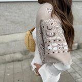 Lenço Estampa Bandana Bege | VIOLETA