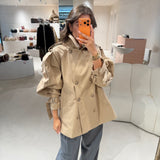 Trench Coat Curto Bege com Colete  | Ottod'ame