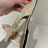 Sapato slingback Love Moschino em verniz
