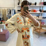Vestido Ottod'ame bege com bordado colorido