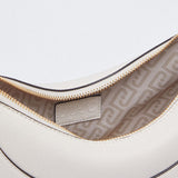 Mala Hobo Média com Pingente em Creme | LIU JO
