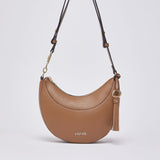 Mala Hobo Média com Pingente em Camel | LIU JO
