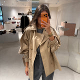 Trench Coat Curto Bege com Colete  | Ottod'ame