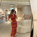 Conjunto t-shirt e saia Cecilia Prado em malha tricotada colorida