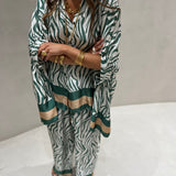 Conjunto acetinado animal print em verde