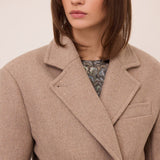 Blazer Bege Justo com Ombreiras | OTTOD'AME
