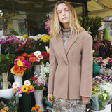 Blazer Bege Justo com Ombreiras | OTTOD'AME