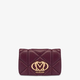 Mala de ombro acolchoada em bordeaux e logo metálico | Love Moschino