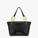 Mala de ombro em preto com logotipo metálico na alça | Love Moschino