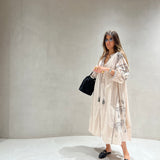 Vestido boho chic em bege
