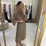 Vestido Liu Jo kaki com botões nas mangas