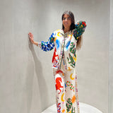Conjunto de camisa e calça com estampado multicolor