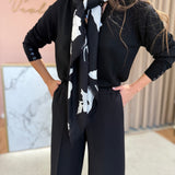 Camisola com Decote em Bico em Malha de Lã Preta | Liu Jo