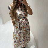 Vestido camiseiro midi com padrão colorido