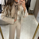 Set de Calça e Jaqueta em Bege | Liviana Conti