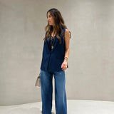 Top de cetim azul marinho com renda