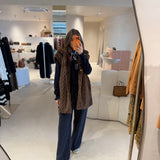 Colete Castanho em Pêlo Sintético com Capuz | Liu Jo