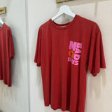 T-Shirt cinza “No Bads Days” em rosa e vermelho