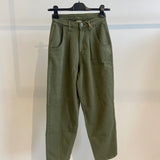 Calça mom em ganga verde