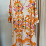 Vestido midi com padrão laranja