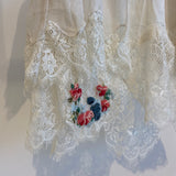 Blusa com renda aberta