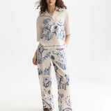Conjunto Camisa Bege e Calças Azuis Estampado Delft | SCOTCH & SODA x ROYAL DELFT